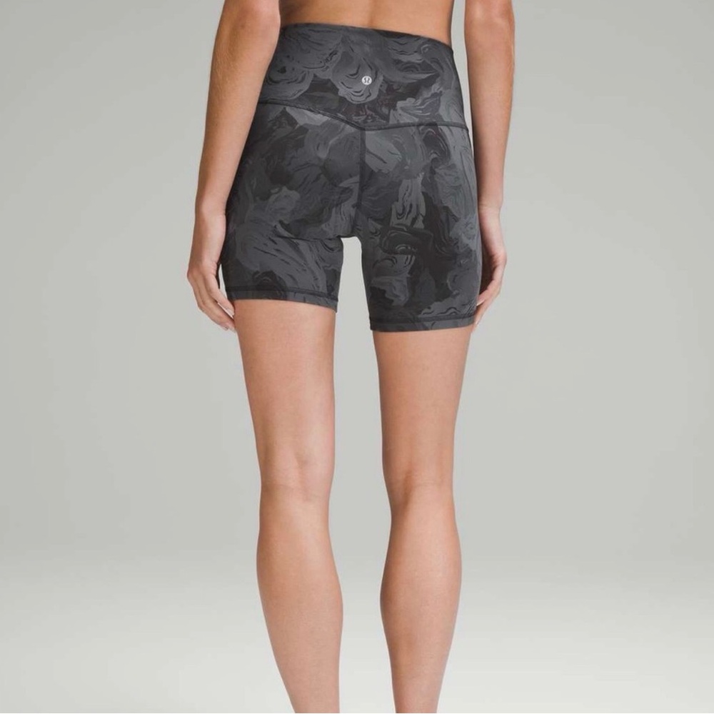 lululemon athletica gym shorts